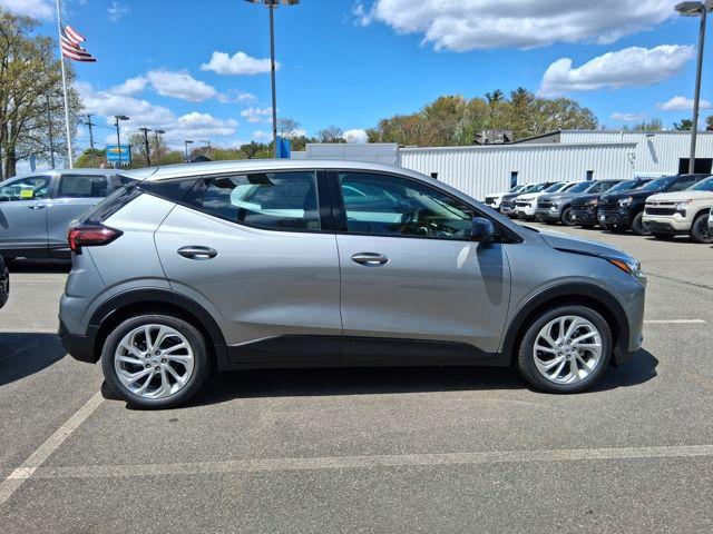 2027 Chevrolet Bolt LT FWD