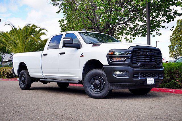 2026 Ram 2500 Tradesman Crew Cab 4x4 8' Box