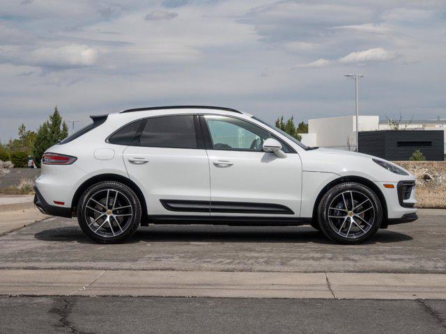 2025 Porsche Macan T