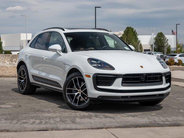 2025 Porsche Macan T