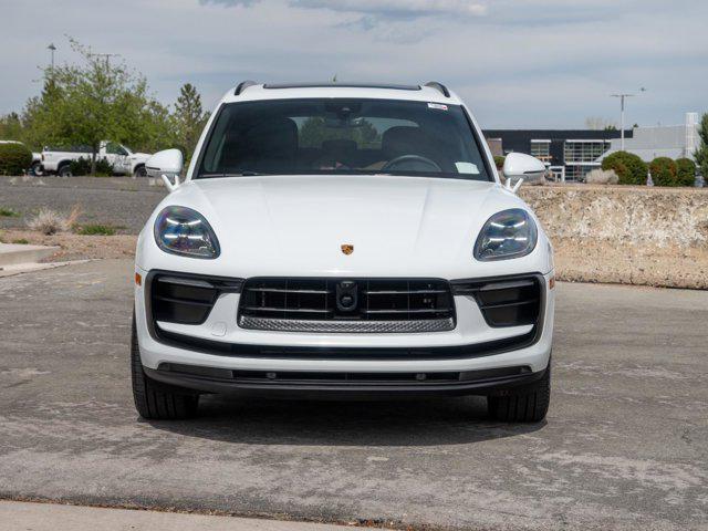 2025 Porsche Macan T