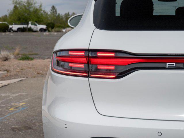 2025 Porsche Macan T