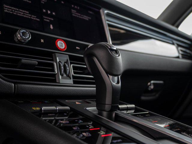 2025 Porsche Macan T