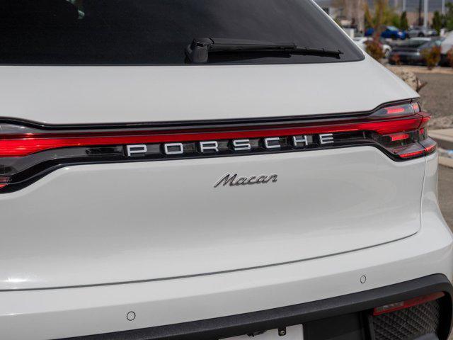 2025 Porsche Macan T