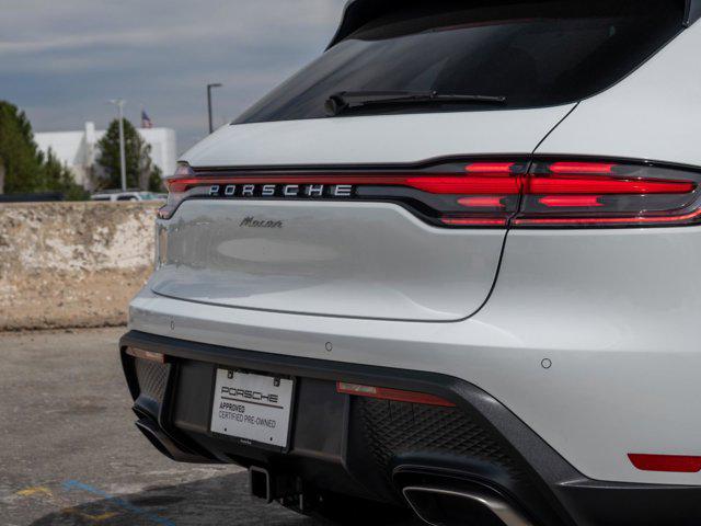 2025 Porsche Macan T