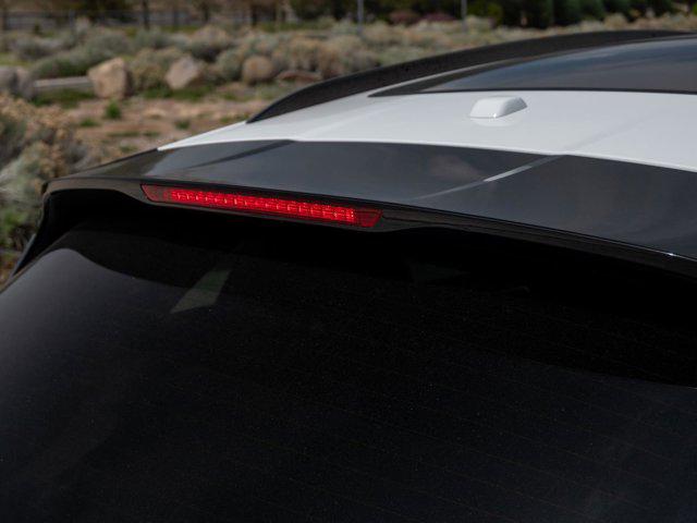 2025 Porsche Macan T