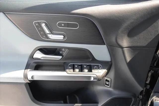 2026 Mercedes-Benz GLB 4MATIC