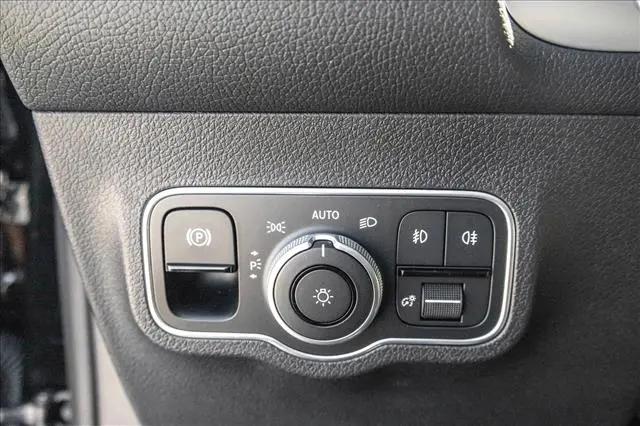 2026 Mercedes-Benz GLB 4MATIC