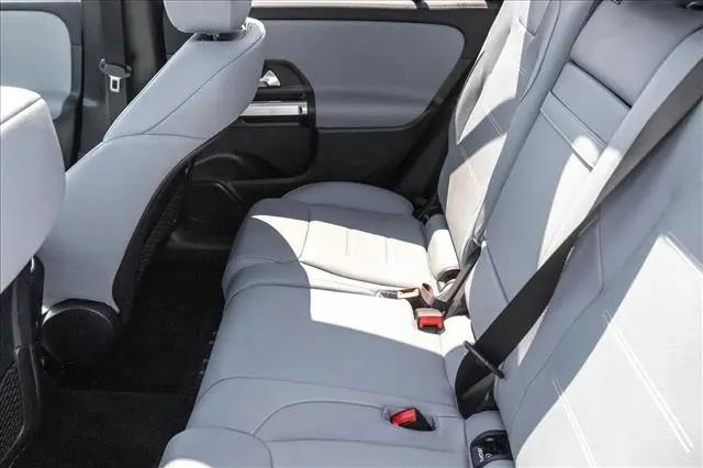 2026 Mercedes-Benz GLB 4MATIC