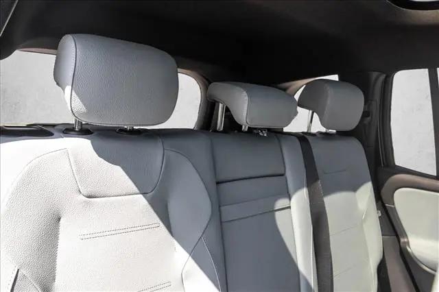 2026 Mercedes-Benz GLB 4MATIC