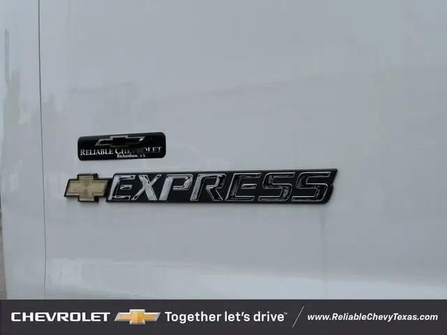 2026 Chevrolet Express Cargo Van 2500 Extended Wheelbase, WT, RWD