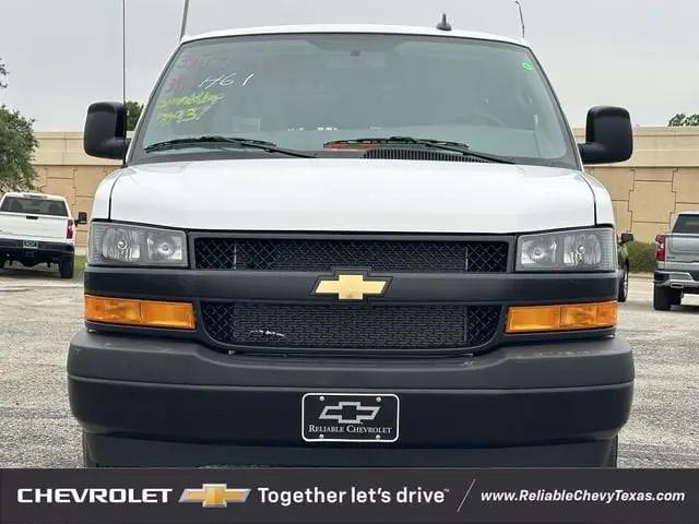 2026 Chevrolet Express Cargo Van 2500 Extended Wheelbase, WT, RWD