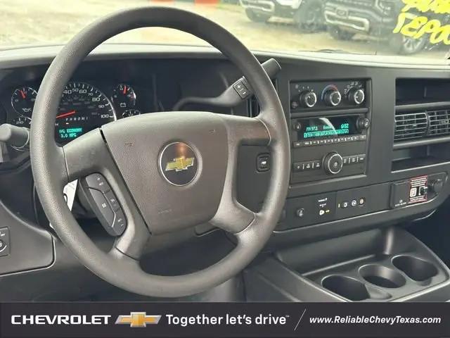 2026 Chevrolet Express Cargo Van 2500 Extended Wheelbase, WT, RWD