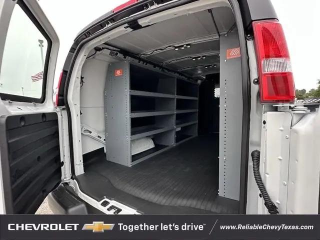 2026 Chevrolet Express Cargo Van 2500 Extended Wheelbase, WT, RWD