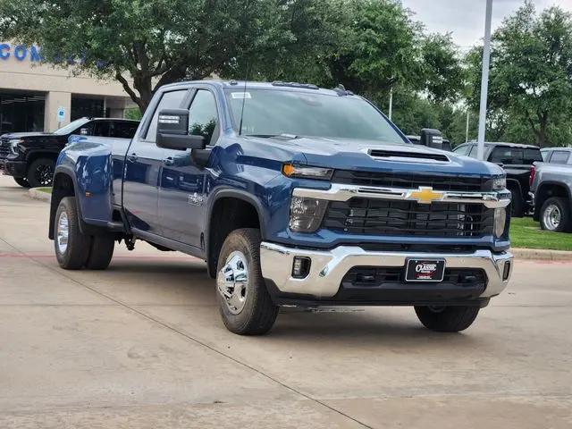 2026 Chevrolet Silverado 3500HD Crew Cab, Long Bed, LT Dual Rear Wheel, RWD