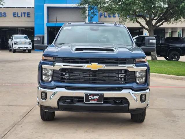 2026 Chevrolet Silverado 3500HD Crew Cab, Long Bed, LT Dual Rear Wheel, RWD