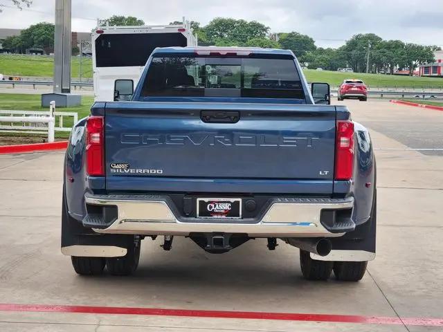 2026 Chevrolet Silverado 3500HD Crew Cab, Long Bed, LT Dual Rear Wheel, RWD