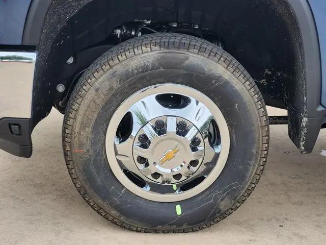 2026 Chevrolet Silverado 3500HD Crew Cab, Long Bed, LT Dual Rear Wheel, RWD