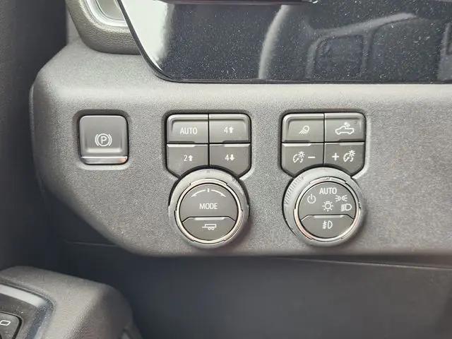2026 Chevrolet Silverado 3500HD Crew Cab, Long Bed, LT Dual Rear Wheel, RWD