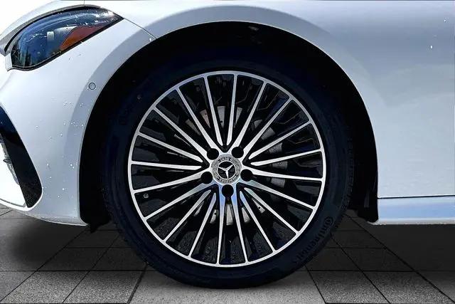 2026 Mercedes-Benz E-CLASS E 300 CLE 300