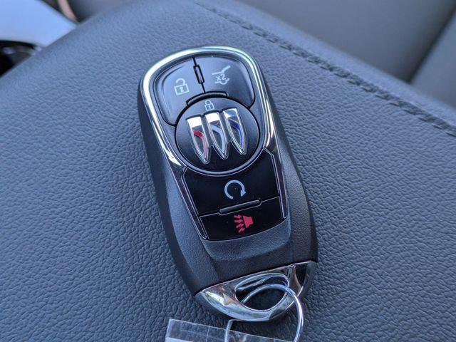 2026 Buick NV Avenir FWD