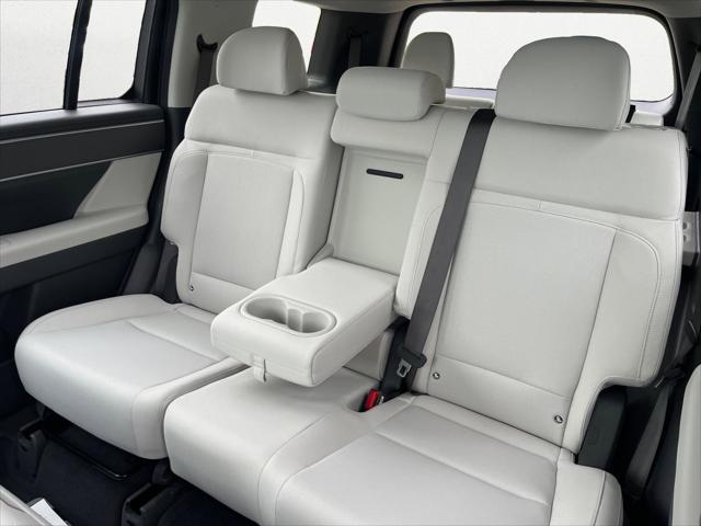 2026 Hyundai Santa Fe SE