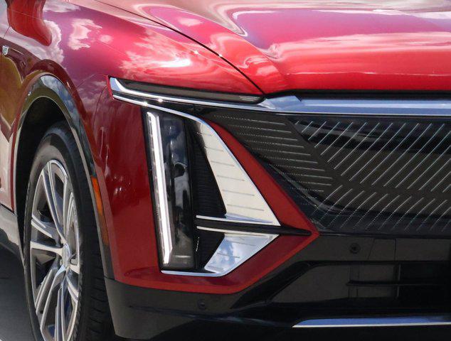 2024 Cadillac iQ Luxury w/1SC