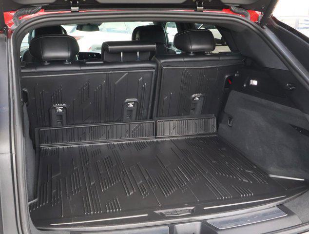 2024 Cadillac iQ Luxury w/1SC