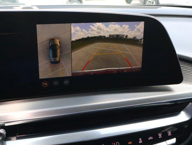 2024 Cadillac iQ Luxury w/1SC