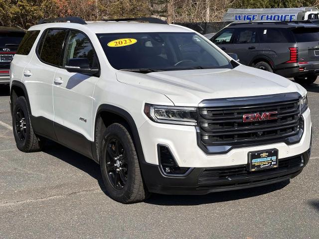 2023 GMC Acadia AWD AT4