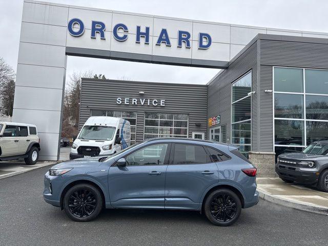 2023 Ford Escape ST-Line Elite