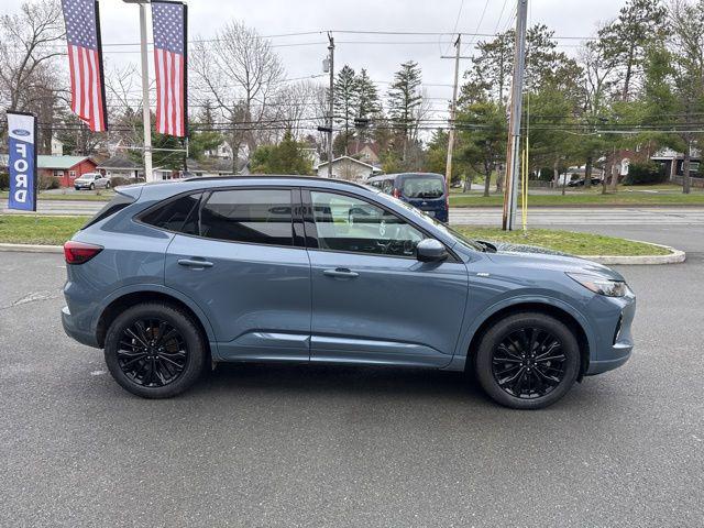 2023 Ford Escape ST-Line Elite