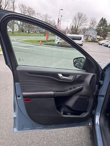 2023 Ford Escape ST-Line Elite