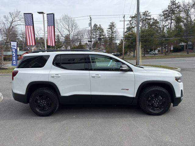 2023 GMC Acadia AWD AT4
