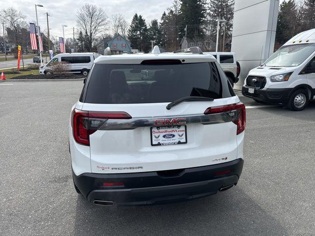 2023 GMC Acadia AWD AT4