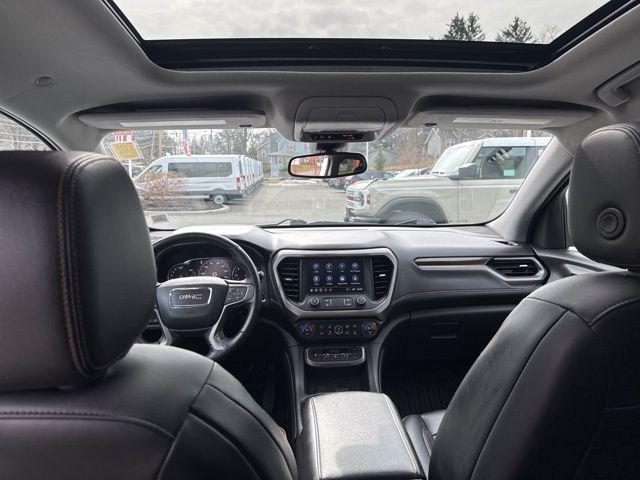 2023 GMC Acadia AWD AT4