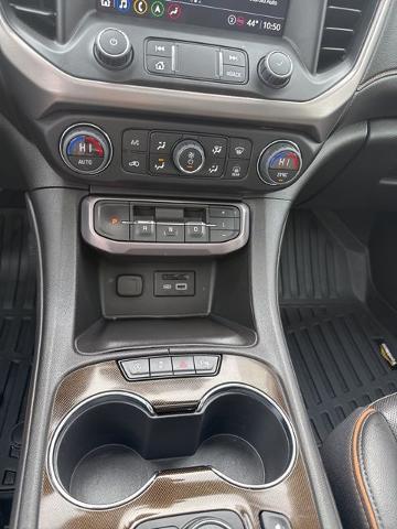 2023 GMC Acadia AWD AT4