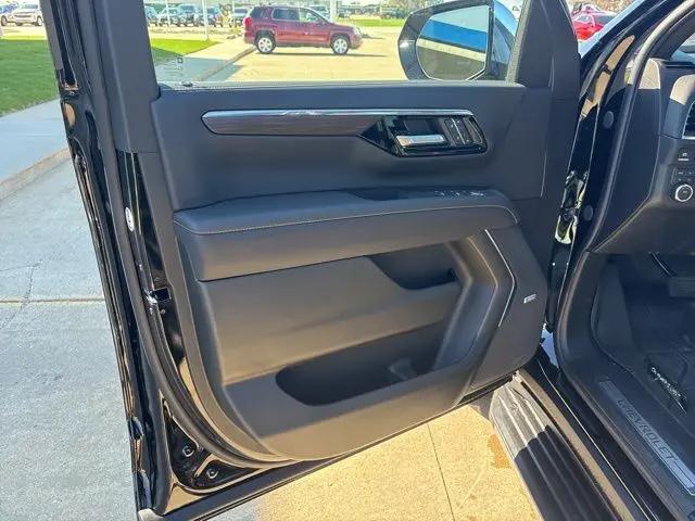 2026 Chevrolet Tahoe 4WD Premier