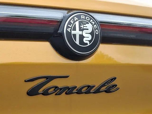 2026 Alfa Romeo Tonale Veloce AWD