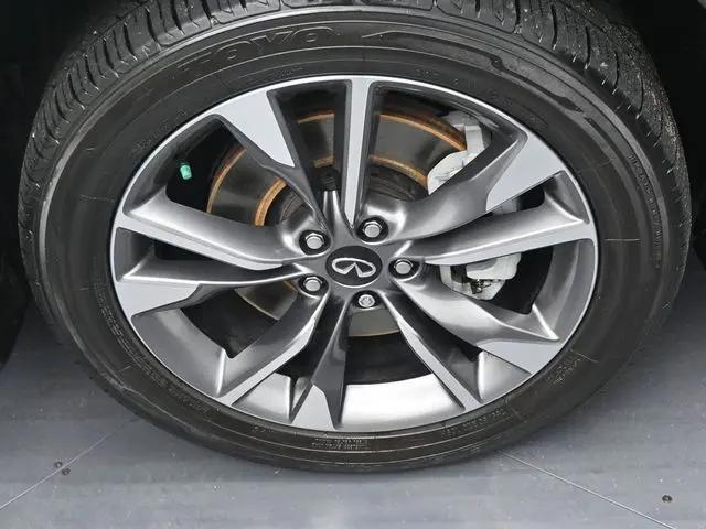 2023 INFINITI QX60 LUXE AWD