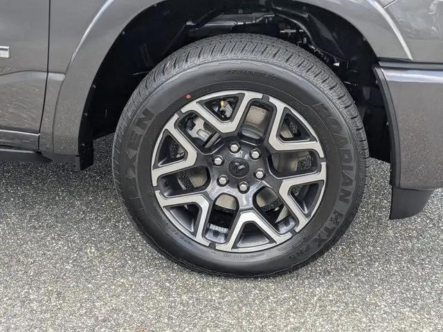 2026 Ram 1500 Laramie Crew Cab 4x4 57 Box