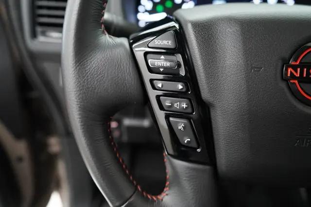2023 Nissan Frontier Crew Cab PRO-4X 4x4