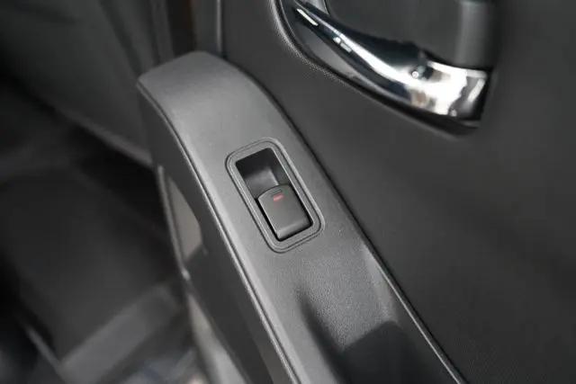 2023 Nissan Frontier Crew Cab PRO-4X 4x4