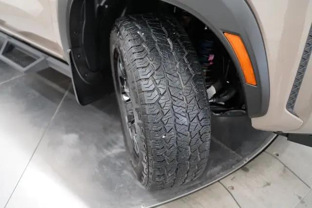 2023 Nissan Frontier Crew Cab PRO-4X 4x4