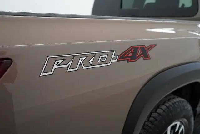2023 Nissan Frontier Crew Cab PRO-4X 4x4