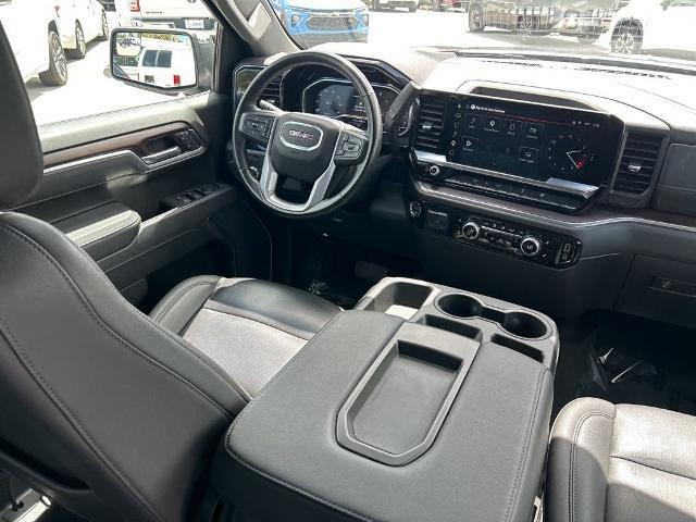 2025 GMC Sierra 1500 2WD Crew Cab Short Box SLT