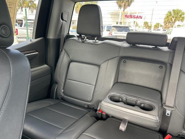 2025 GMC Sierra 1500 2WD Crew Cab Short Box SLT