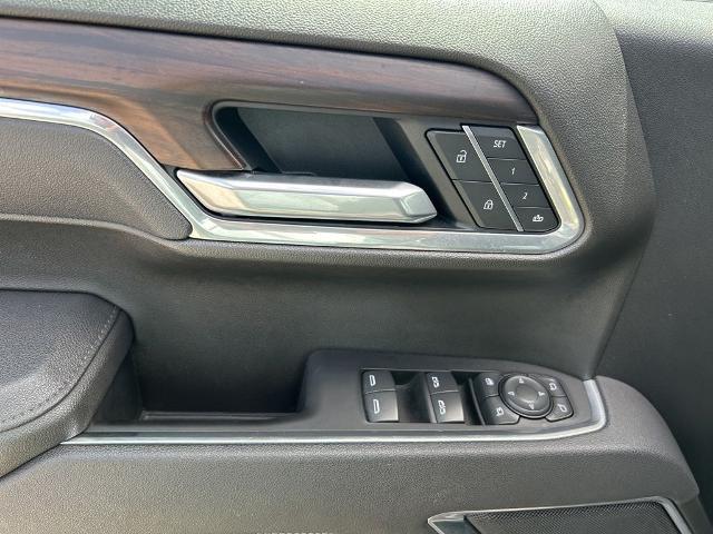 2025 GMC Sierra 1500 2WD Crew Cab Short Box SLT