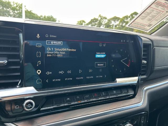 2025 GMC Sierra 1500 2WD Crew Cab Short Box SLT