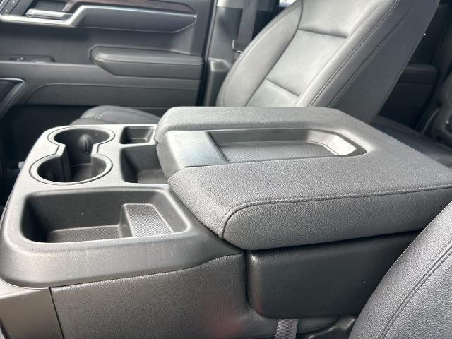 2025 GMC Sierra 1500 2WD Crew Cab Short Box SLT